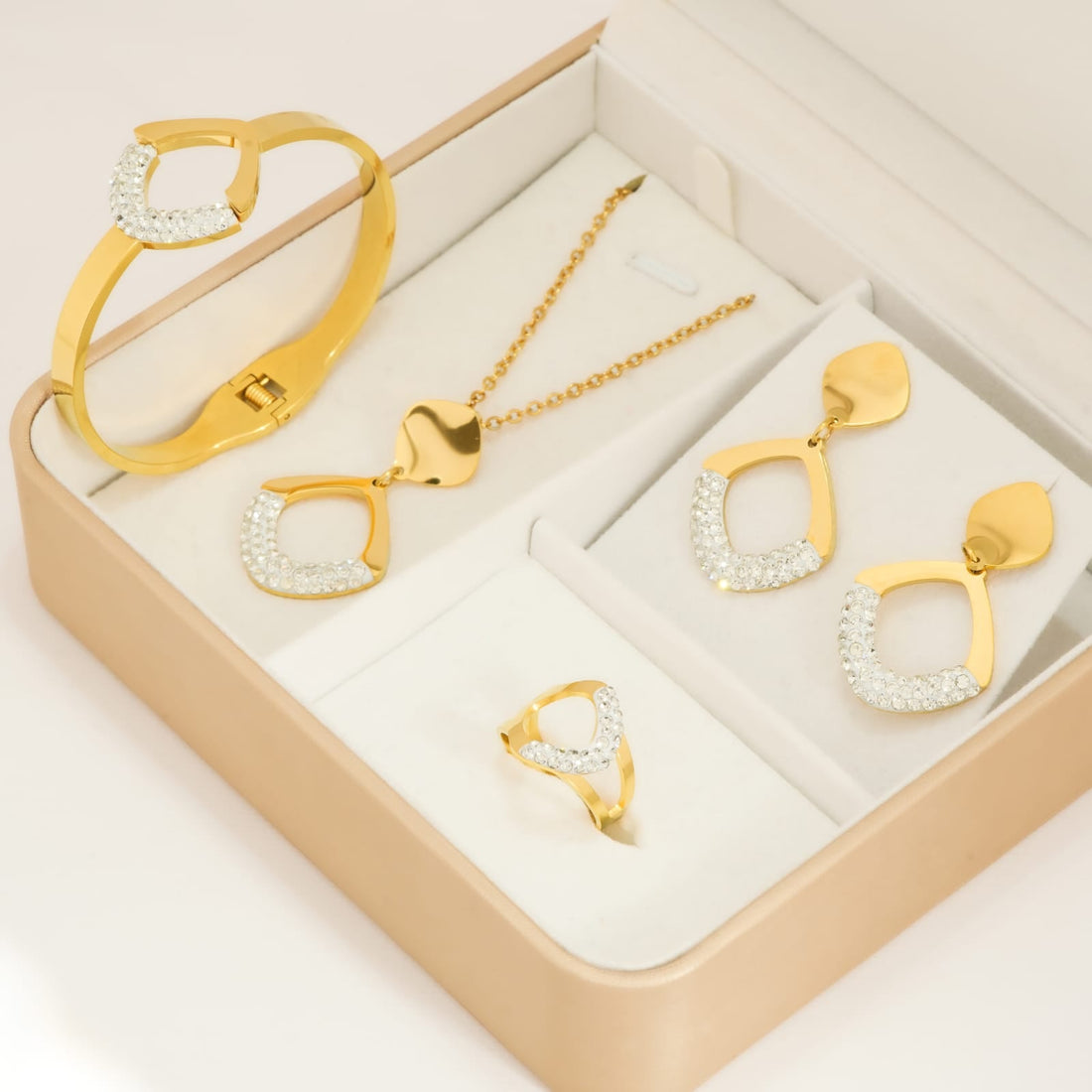 Festive Jewelry Gifting Guide – Celebrate Rakhi & More with Mahttab