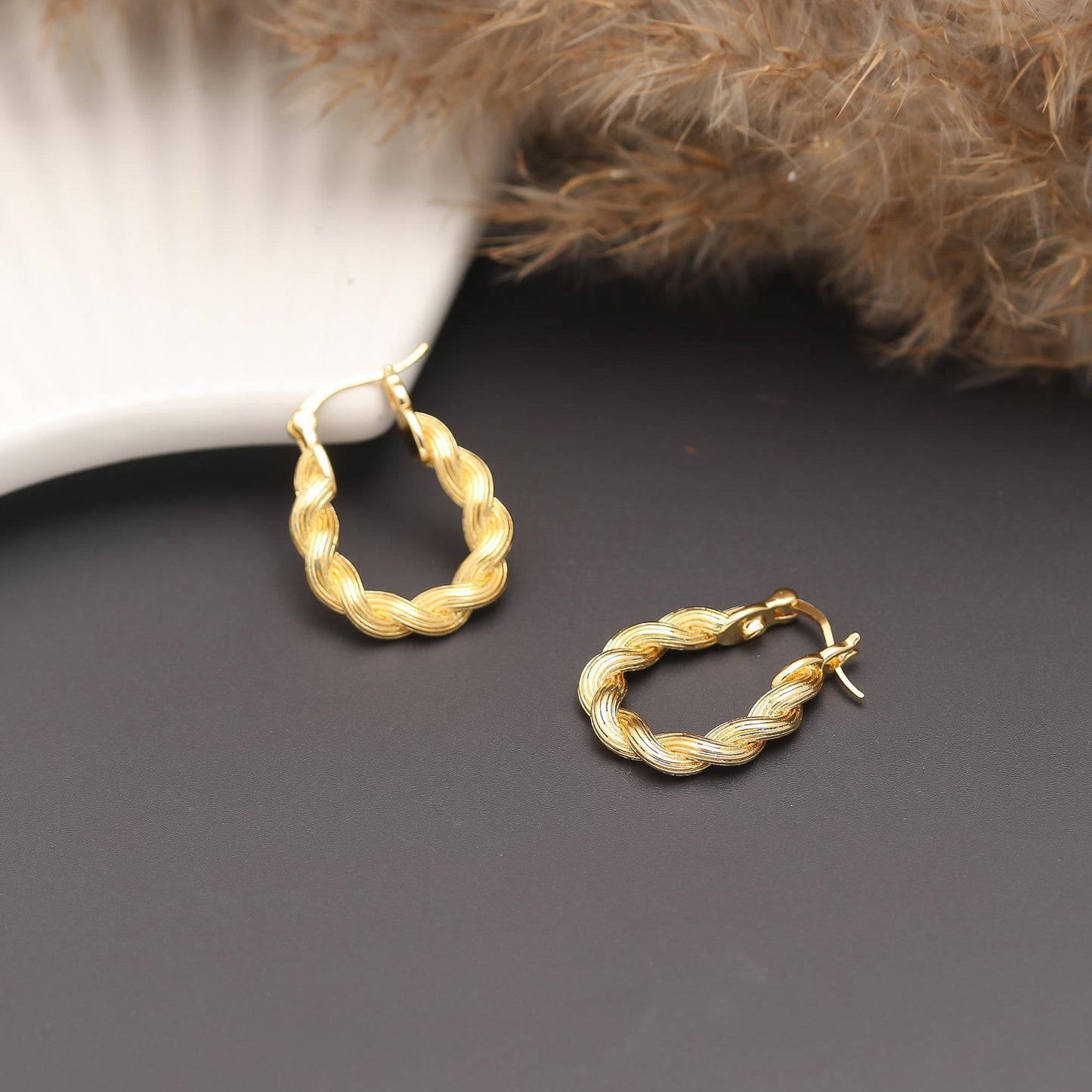 Gold-Plated Braided Rope-Design Hoop Earrings with Textured Detailing for Classic Charm and Stylish Sophistication