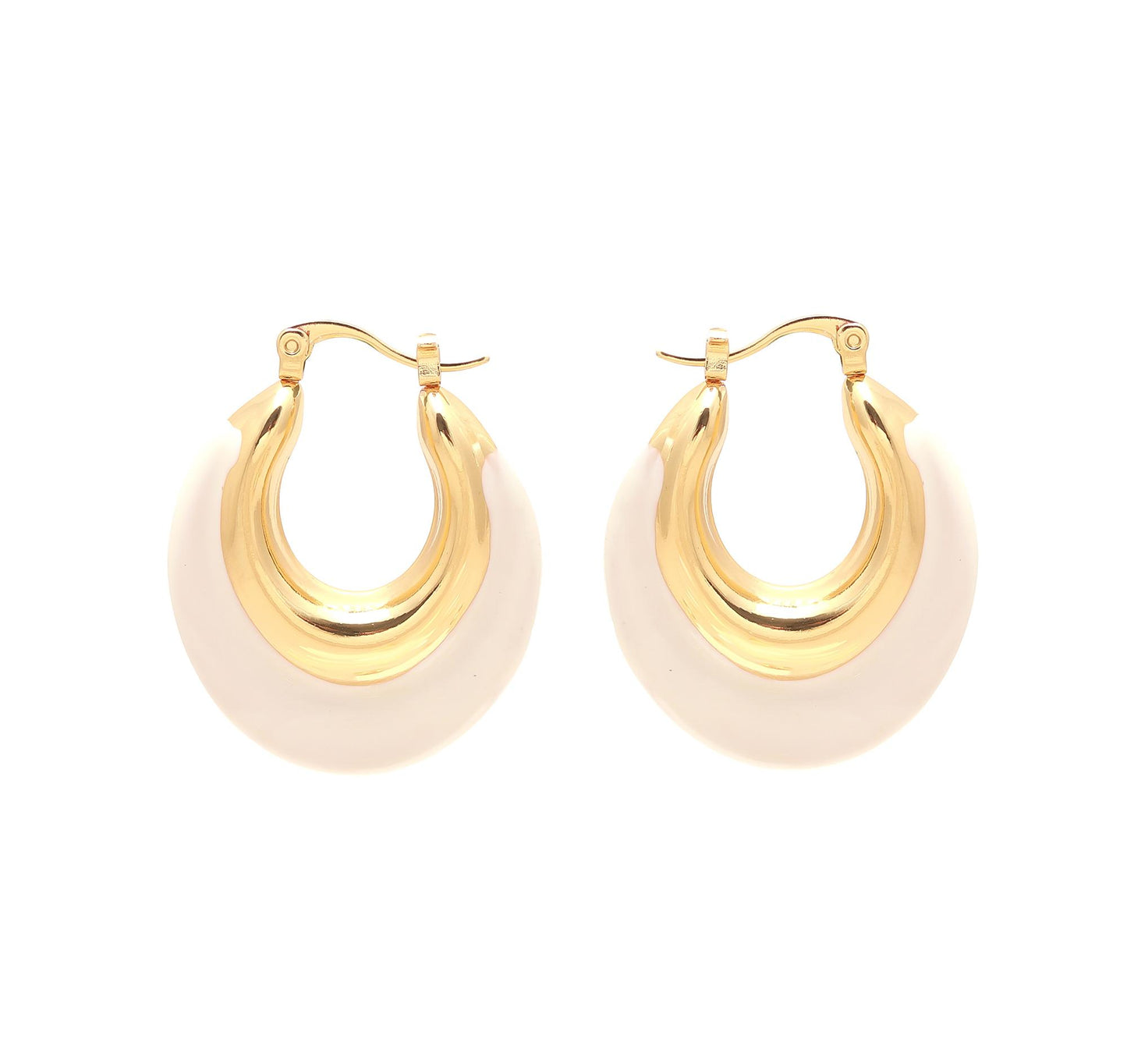 Timeless Gold-Plated Hoop Earrings with Elegant Curved Design – Classic Jewelry for Daily and Festive Styling