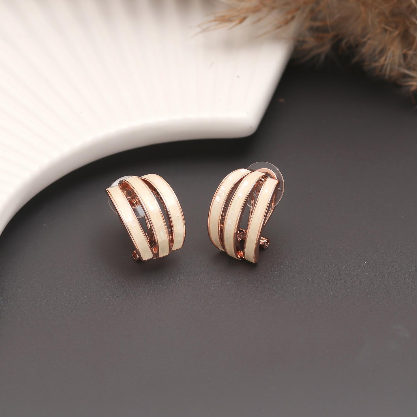 Rose Gold-Plated Cage-Style Hoop Earrings with Openwork Multi-Band Design for Contemporary Bold Elegance