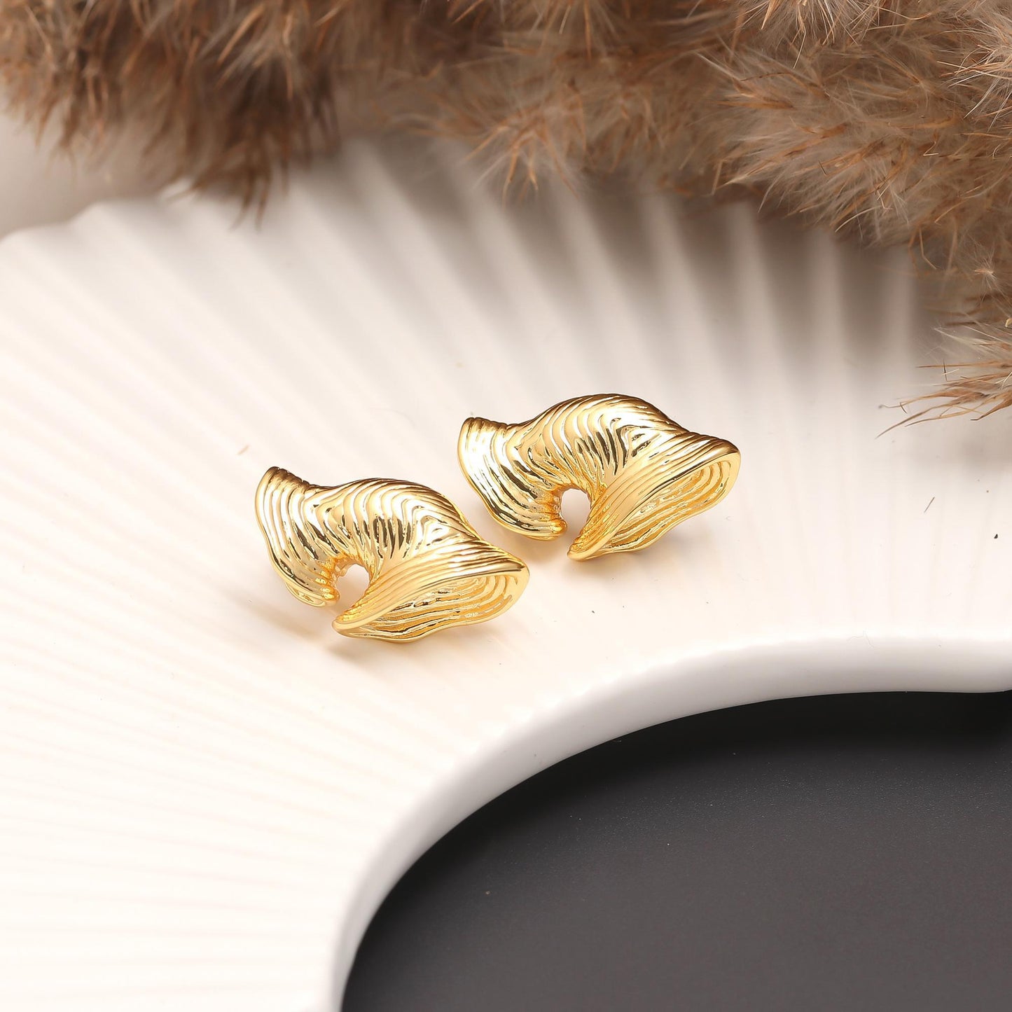 Gold-Plated Abstract Wave Stud Earrings with Textured Detailing and Sculptural Silhouette for Modern Artistic Elegance