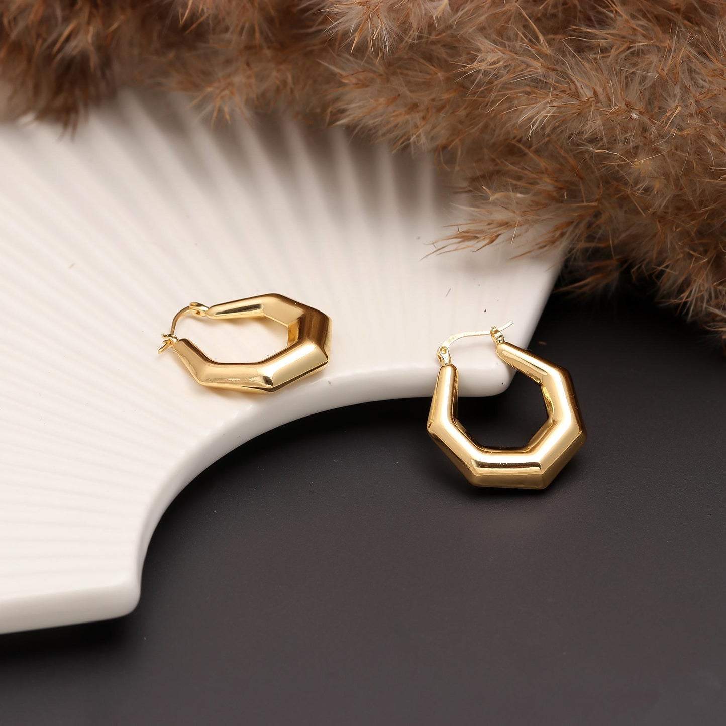 Contemporary Gold-Plated Angular Hexagon Hoop Earrings with Sleek Geometric Design for Modern Sophistication
