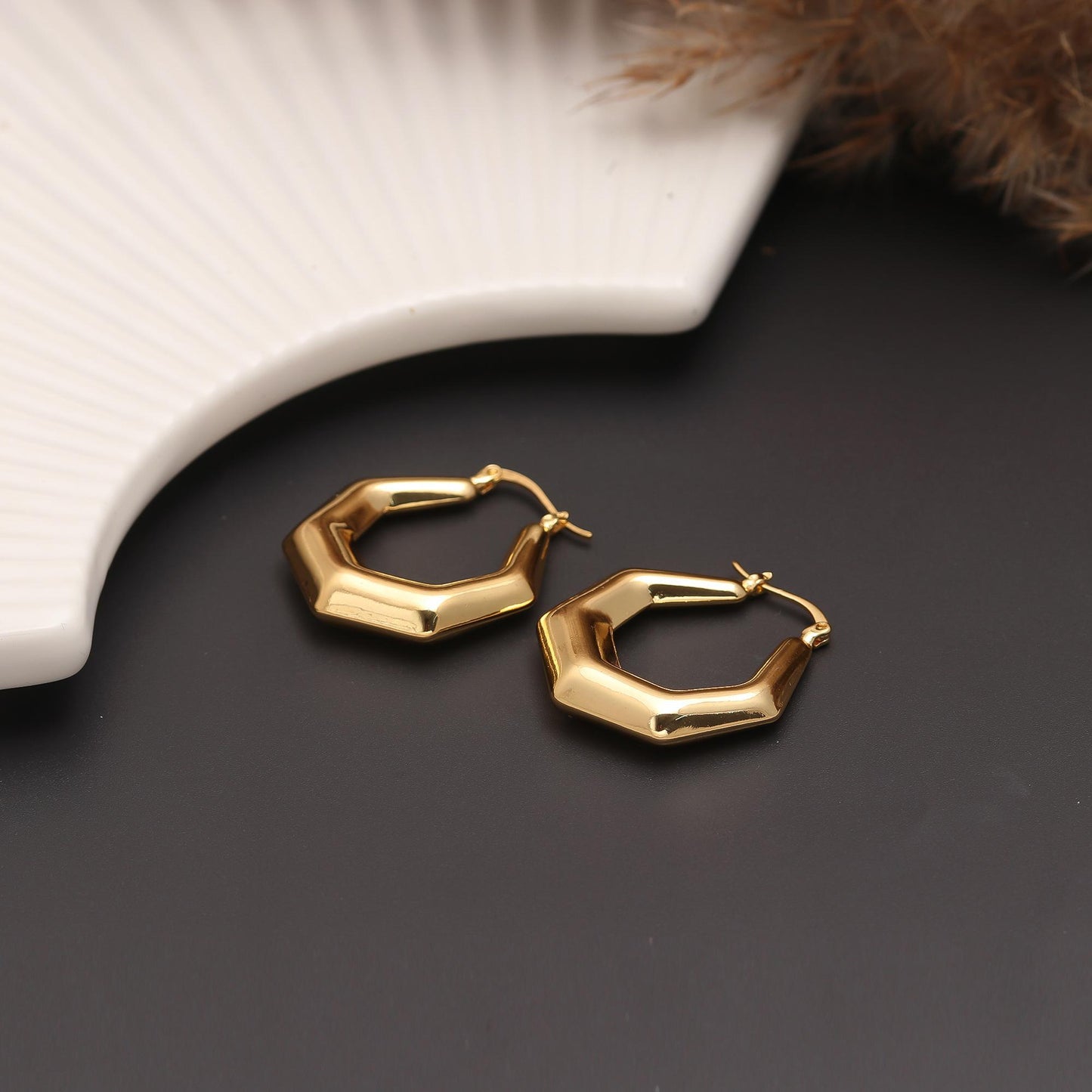 Contemporary Gold-Plated Angular Hexagon Hoop Earrings with Sleek Geometric Design for Modern Sophistication