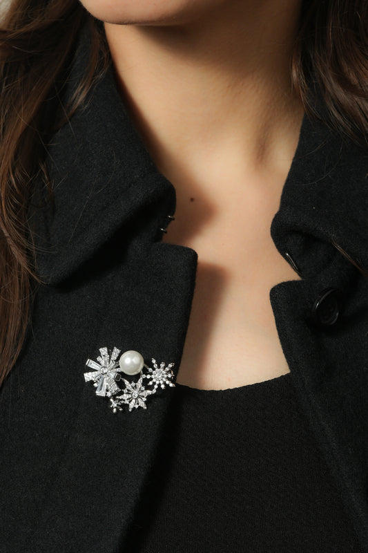 Winter Starburst & Pearl Brooch – Silver-Tone Snowflake Cluster Brooch with Baguette & Round-Cut CZ Stones | Luxe Bridal, Festive & Couture Accessory