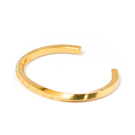 Engraved Gold Cuff Bracelet with Roman Numeral Detailing | Modern Minimalist Open Design for Everyday Elegance and Timeless Style