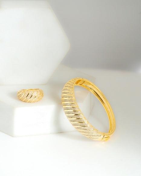 Stardust Spiral bracelet ring set