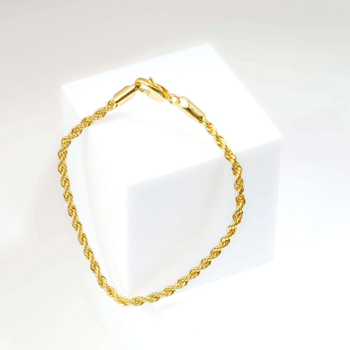 Twisted Rope Chain Bracelet in Lustrous Gold Tone | Classic Unisex Jewelry for Everyday and Special Occasions