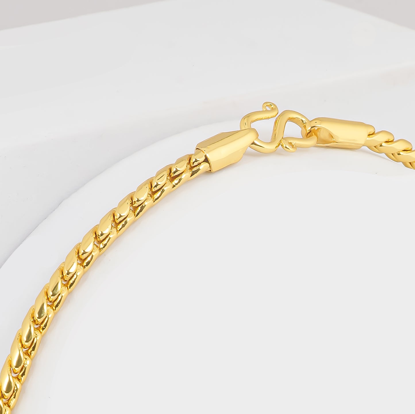 Slim Gold Chain Necklace for Men and Women | Lightweight Everyday Jewelry | Minimalist Gold-Tone Chain for Casual and Formal Outfits