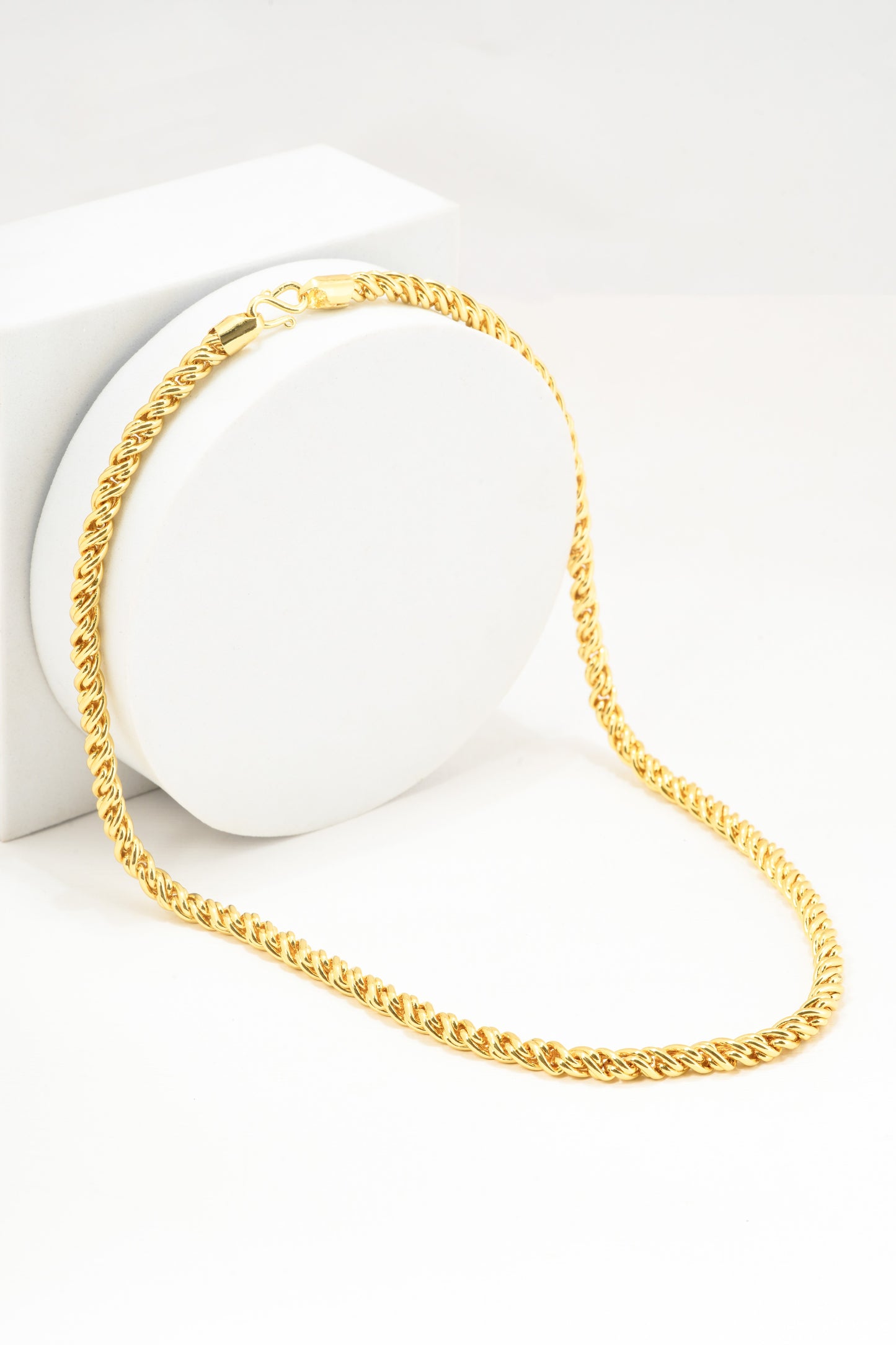 Thick Gold Rope Chain Necklace for Men and Women | Bold Twisted Link Jewelry for Everyday Wear, Parties, and Festive Occasions | Durable Lightweight Statement Chain