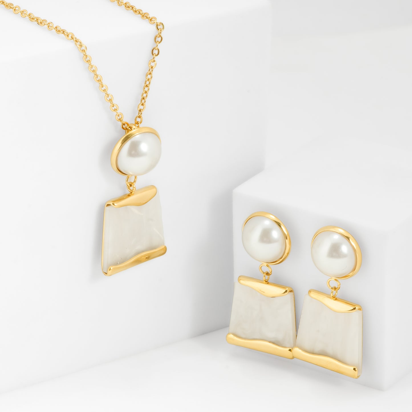 Gold Plated Mother of Pearl Jewelry Set for Women | Beautiful Gift Combo Featuring Necklace, Earrings, Bracelet and Ring