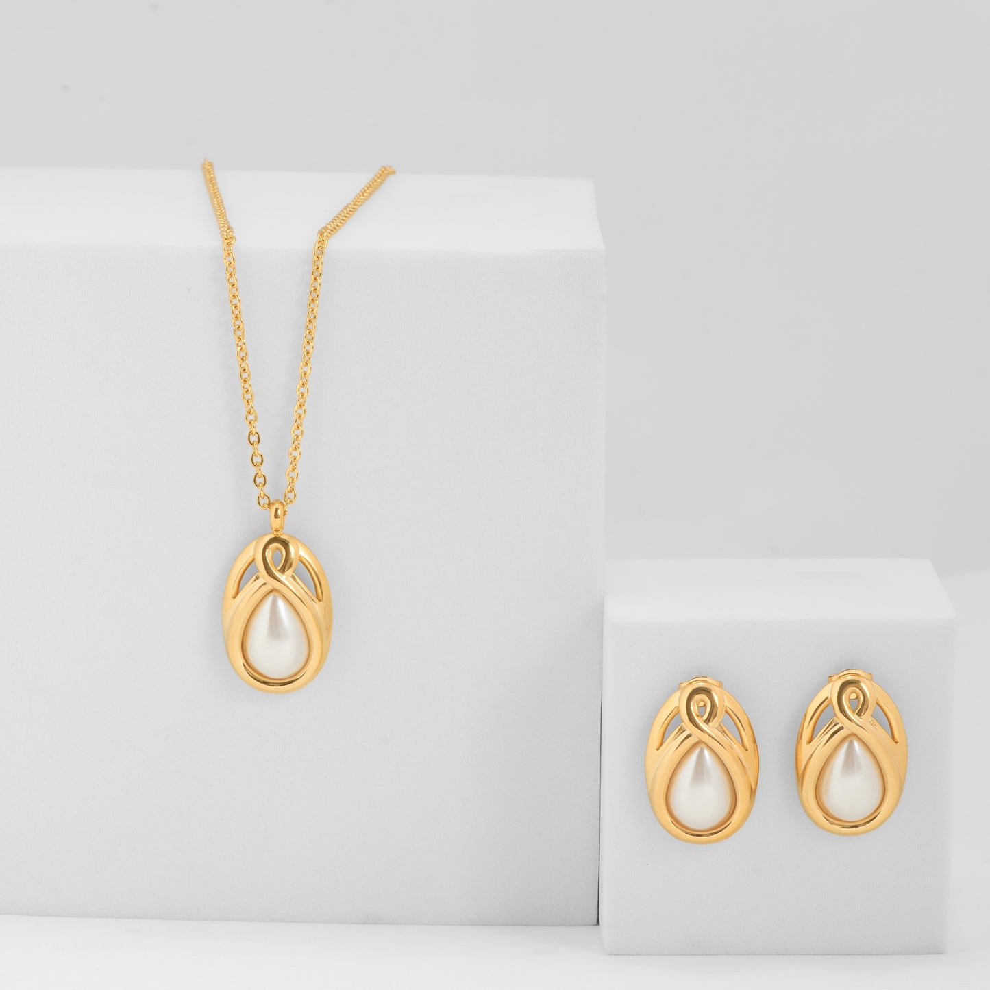 Gold Plated Pearl Drop Jewelry Set for Women | Stylish Gift Box for Girls – Complete Jewelry Hamper with Necklace, Earrings, Bracelet and Ring