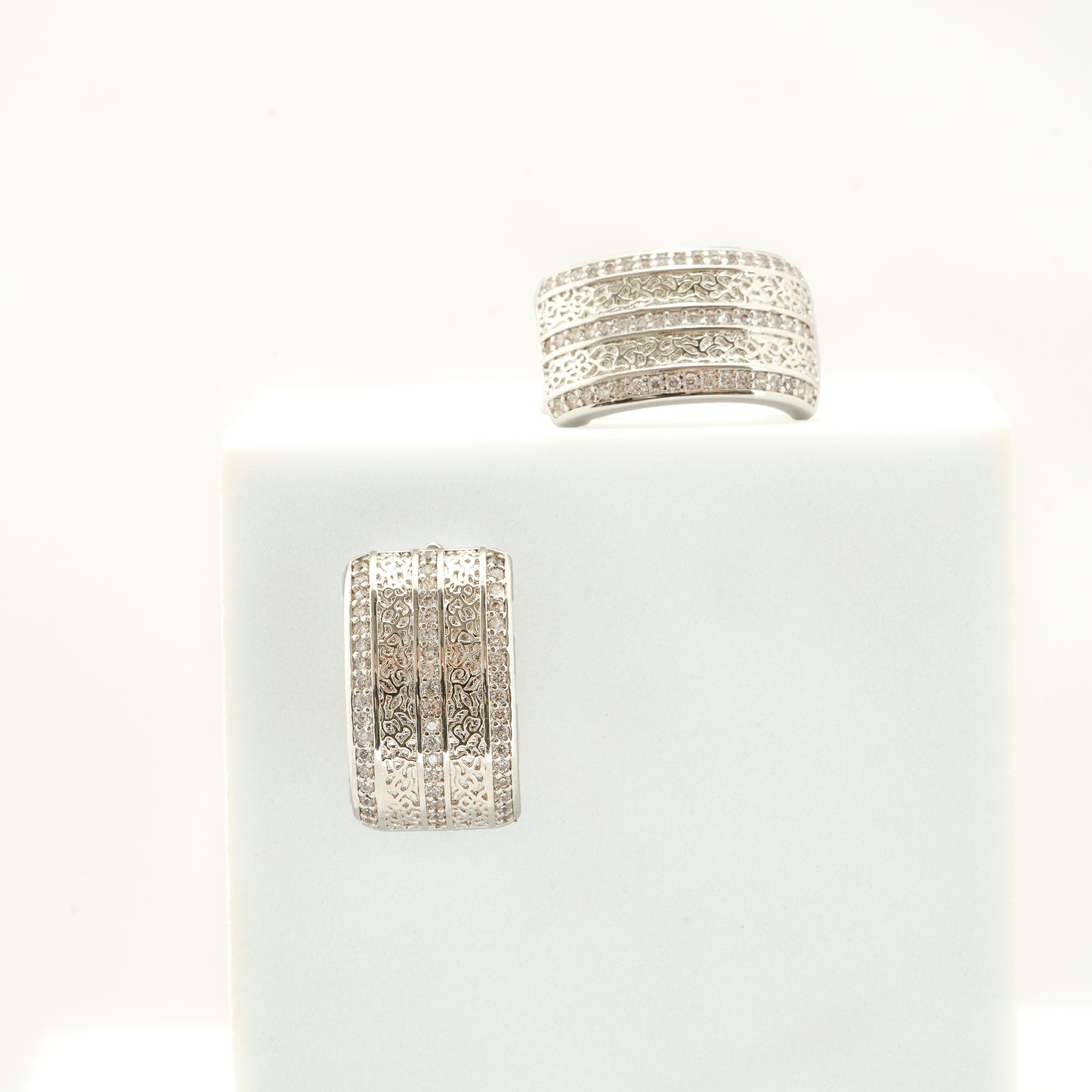 Rectangular Silver-Plated Textured Hoop Earrings with Intricate Layered Diamond-Like Detailing for Modern Elegance