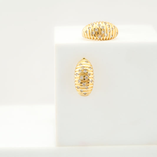 Gold-Plated Striped Half-Hoop Earrings with Diamond-Accented Detailing for Classic Everyday Sophistication