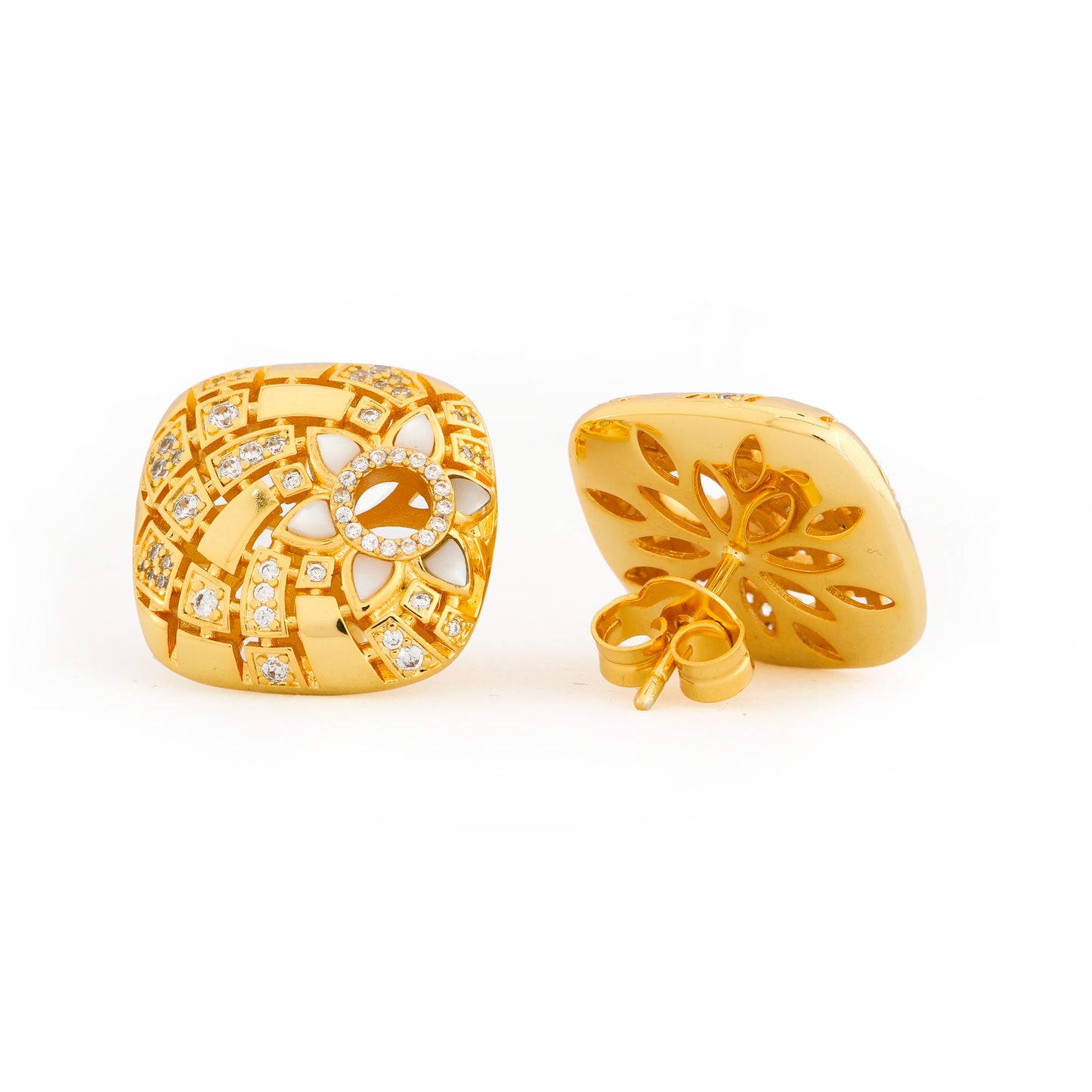 Elegant Gold-Plated Floral Stud Earrings with Intricate Lattice Design and Sparkling Diamond Accents – Perfect for Daily Wear, Parties, and Special Occasions