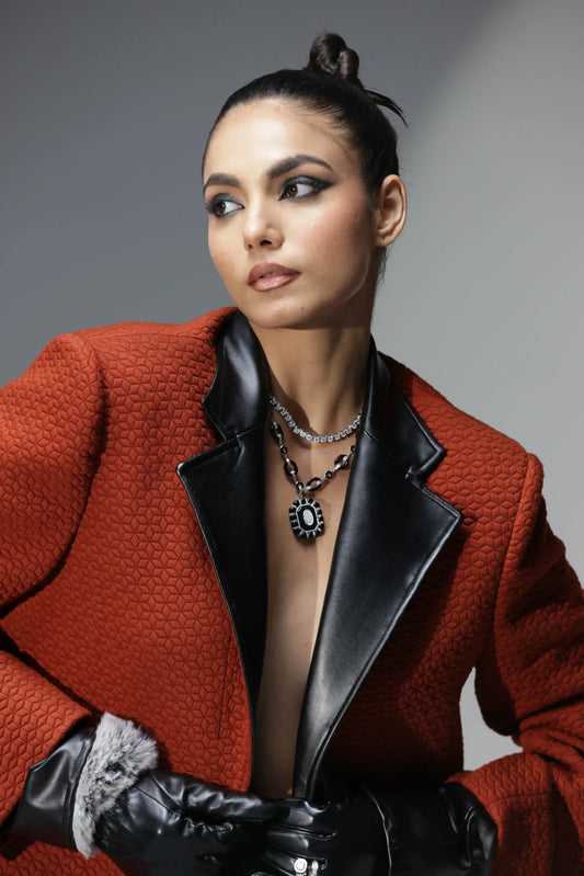 Black Enamel & Silver Geometric Necklace – Bold Vintage-Inspired Statement