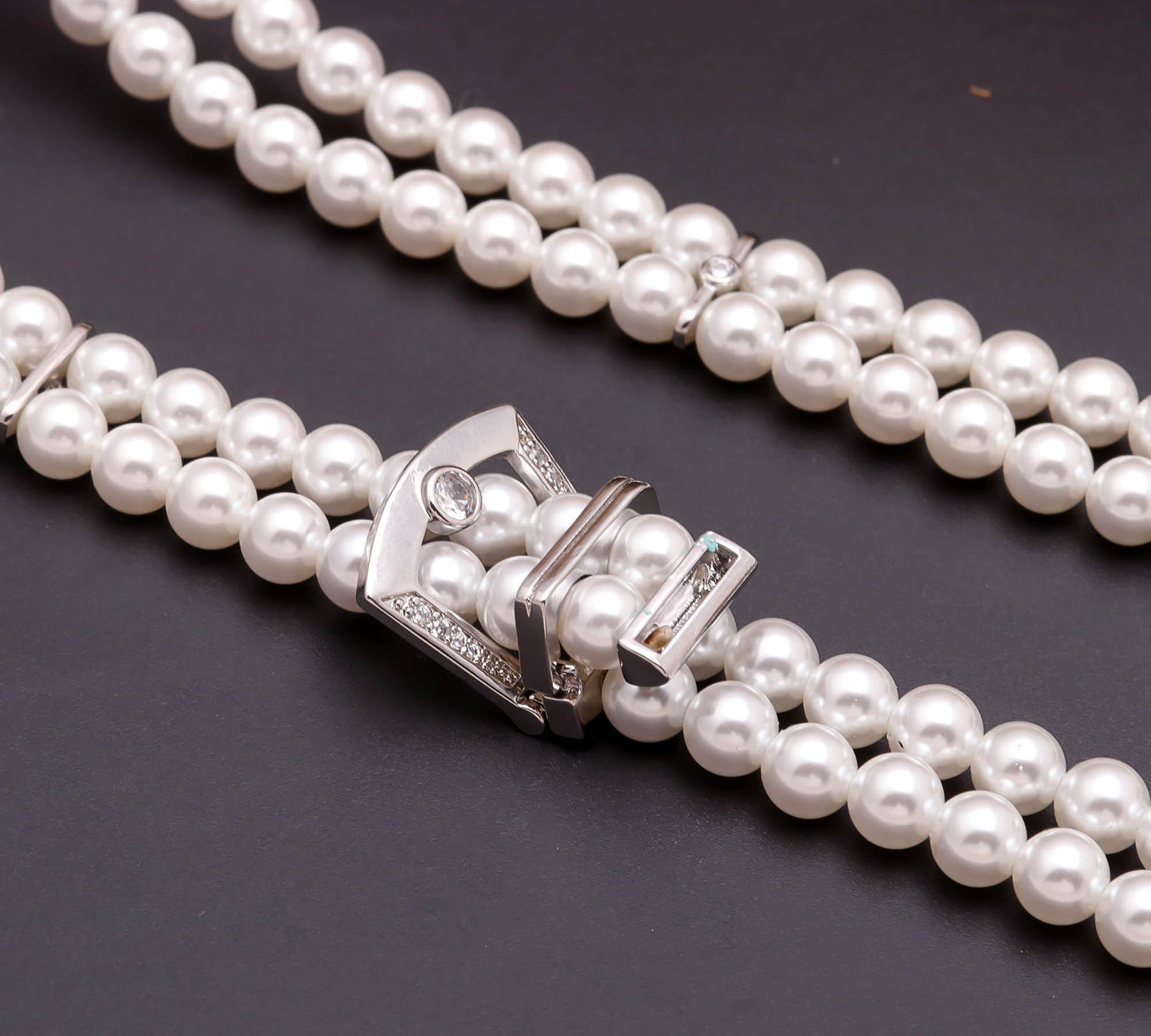 The Celestial Parallel pearl necklace