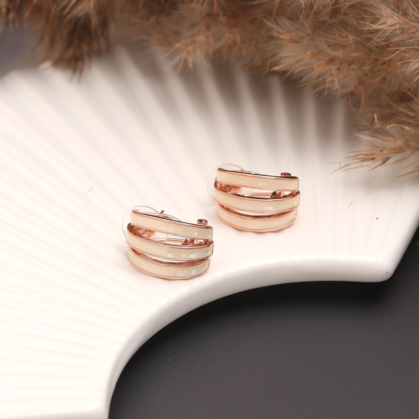 Petal Murmur Earrings