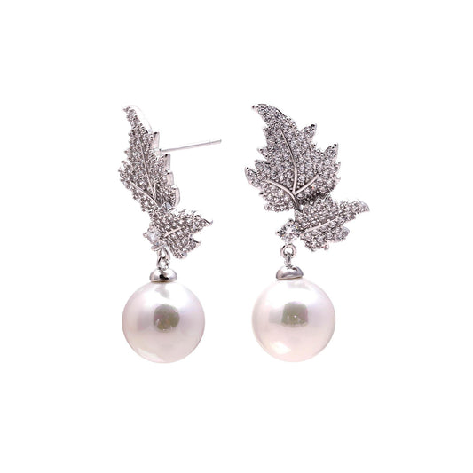 Silver Maple Pearl earrings