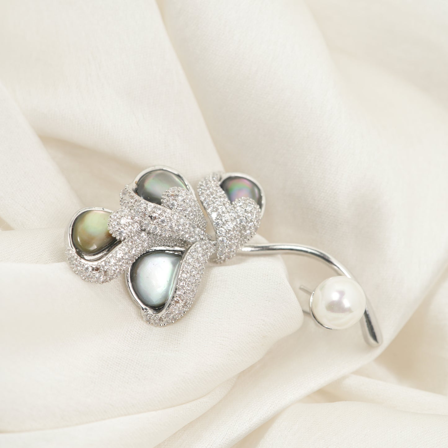 Tahitian Pearl Brooch