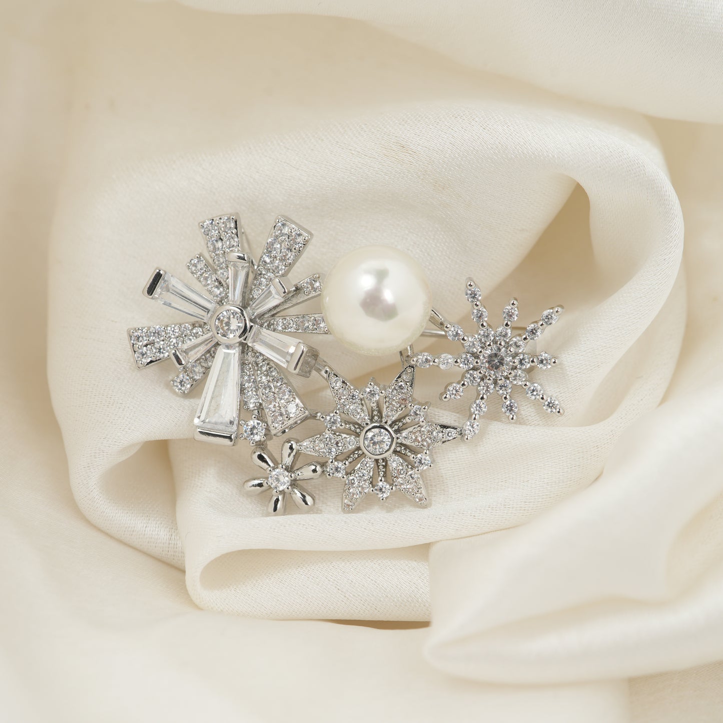 Winter Starburst & Pearl Brooch