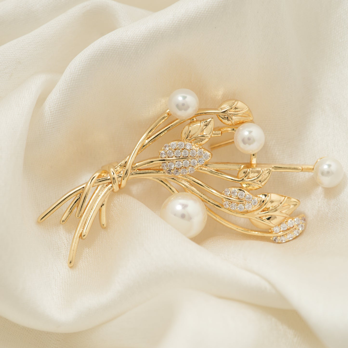 Pearl & Bouquet Brooch