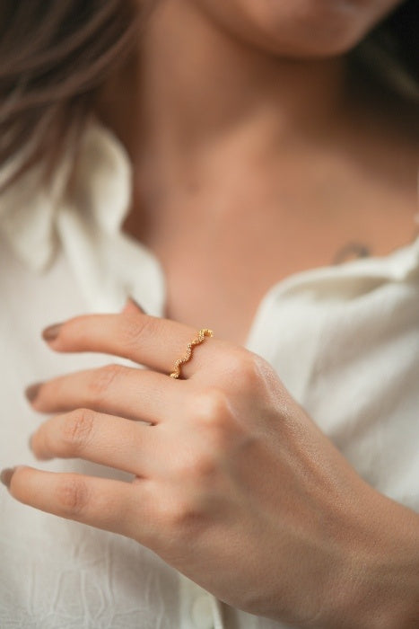 Serpentine Sparkle Ring