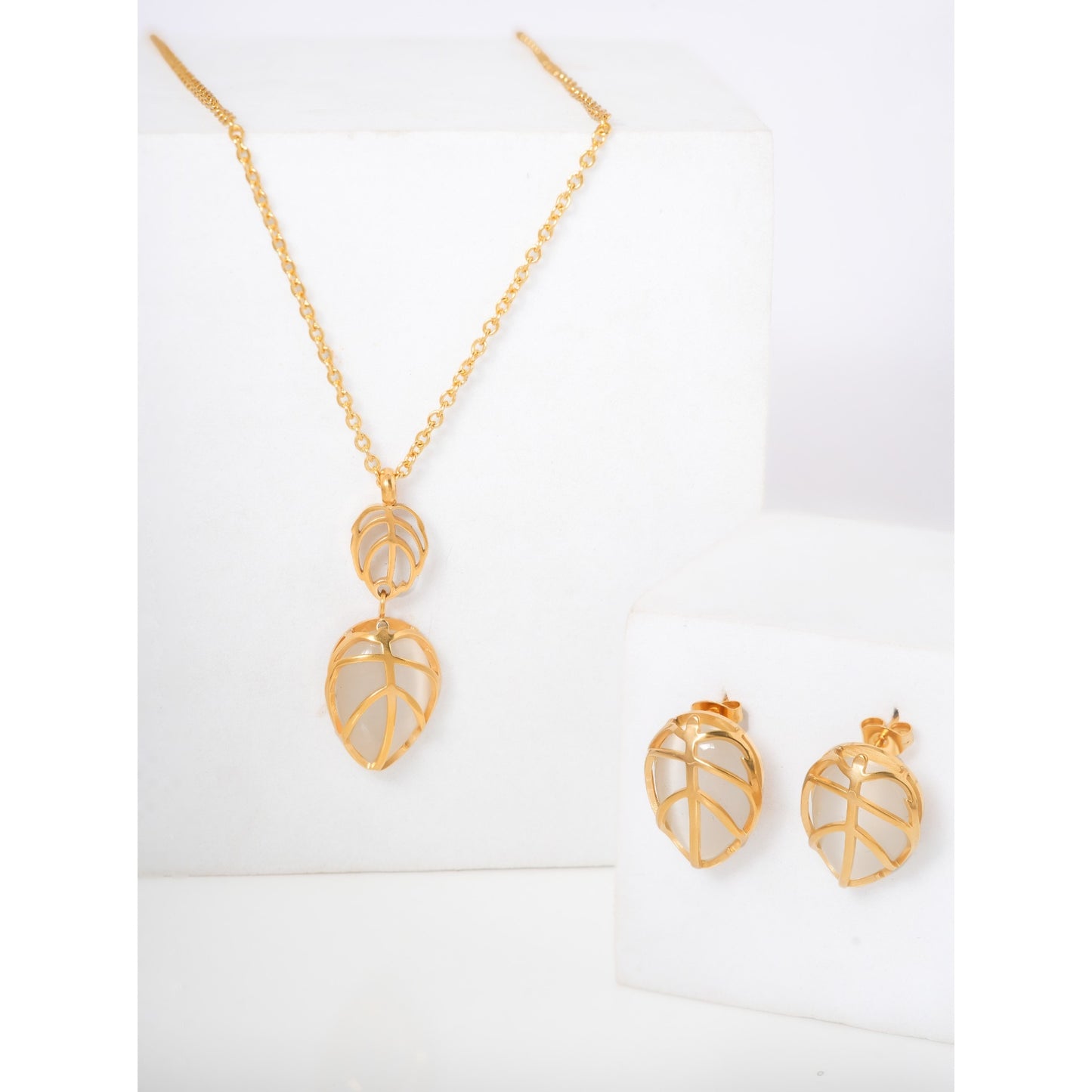 Glam aura jewellery set