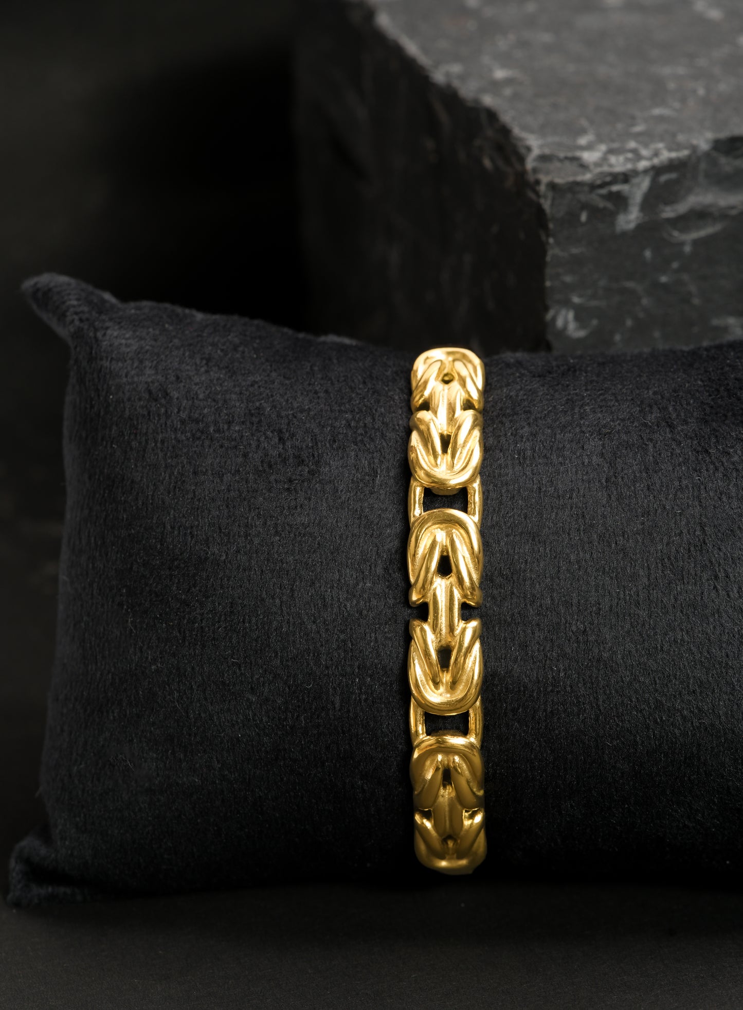 Heirloom Link Gold Bracelet for Women | Intricate Chain-Inspired Design Bangle | Lightweight Daily Wear & Party Jewelry | Elegant Fashion Accessory for Modern Styling