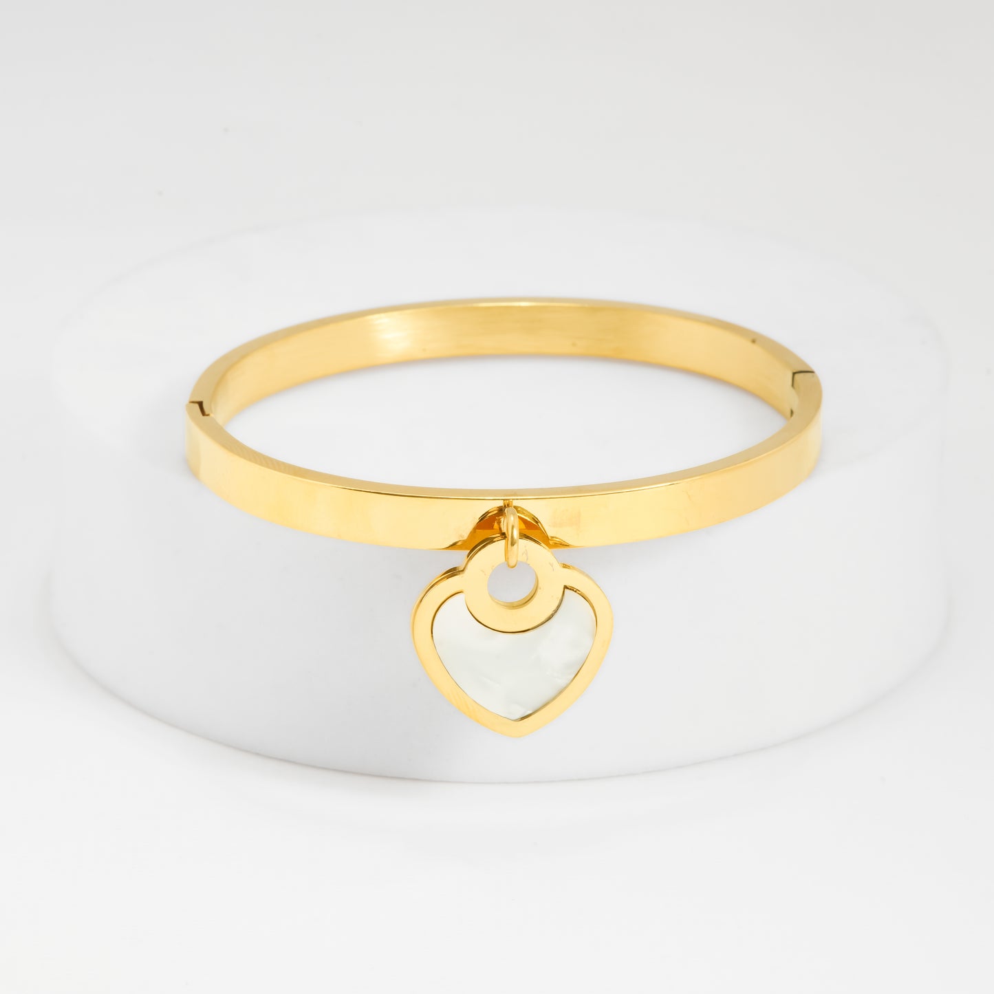 Gold Plated Heart Jewelry Set with Mother of Pearl | Elegant Necklace, Earrings, Bracelet and Ring – Beautiful Gift Hamper