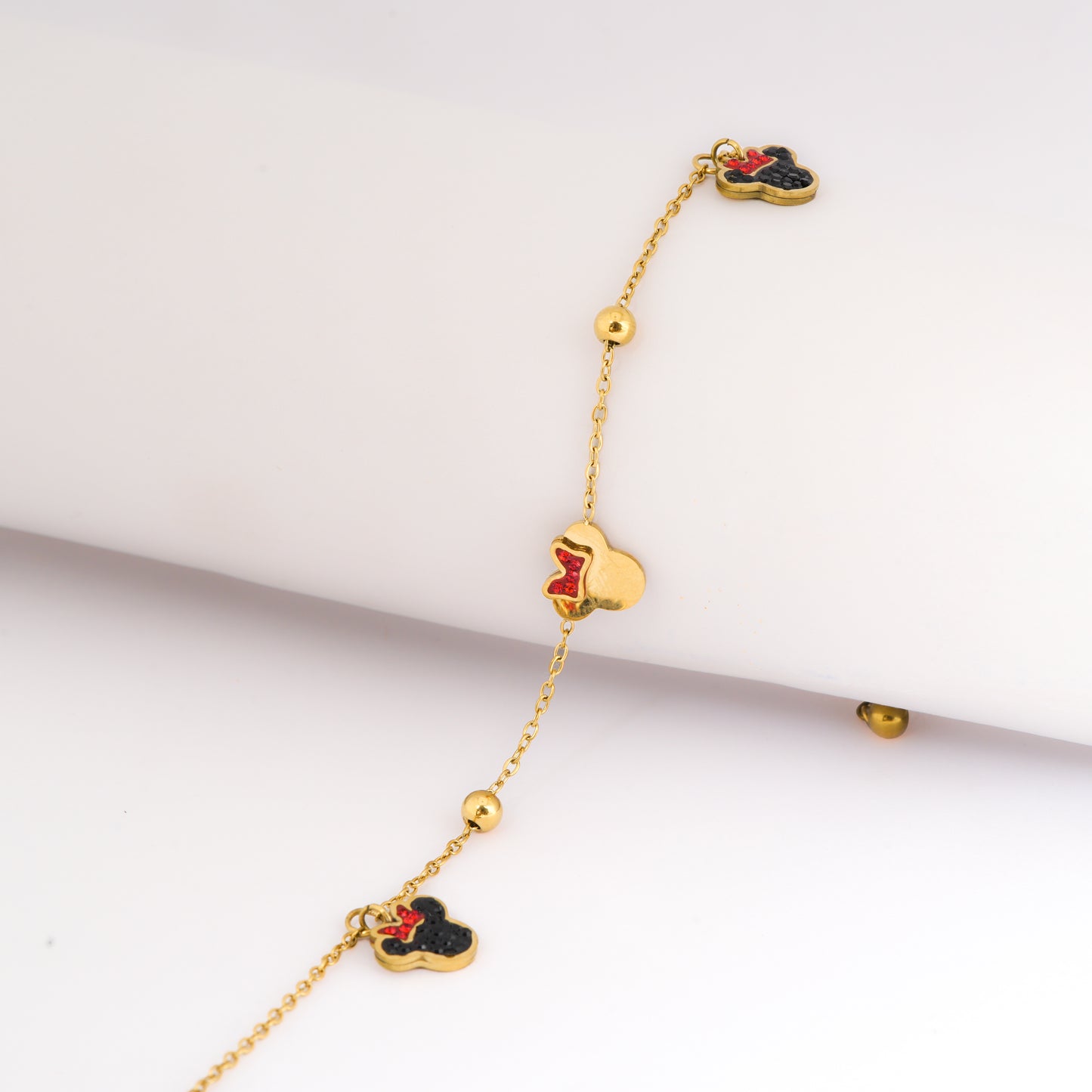 Minnie Mouse Gold-Tone Charm Anklet for Girls & Women – Cute Disney-Inspired Anklet with Glitter Bow Charms & Bead Detailing | Trendy Everyday Jewellery