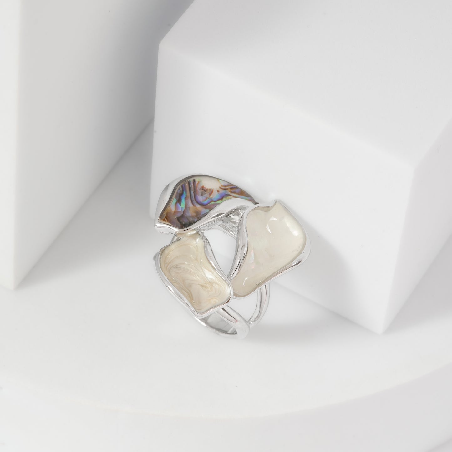 MOP Floral Shape Ring