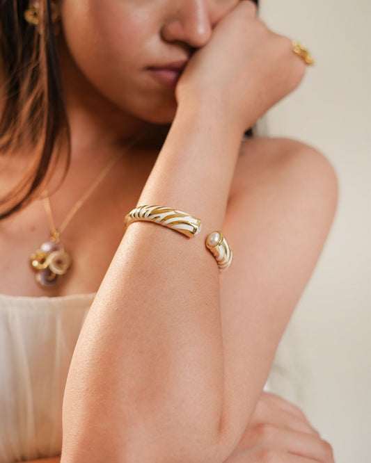 Deep Sea Pearl Bracelet