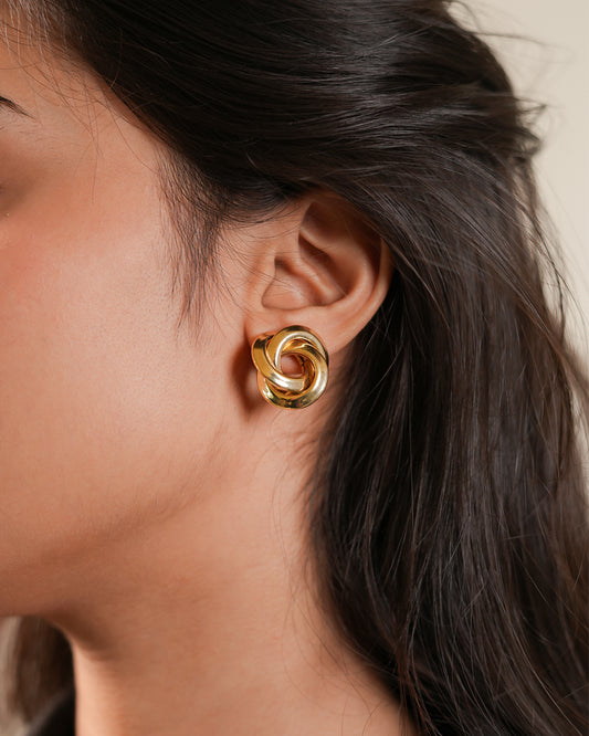 Classic Gold-Plated Interlocked Knot Stud Earrings with High-Polish Finish for Timeless Elegance