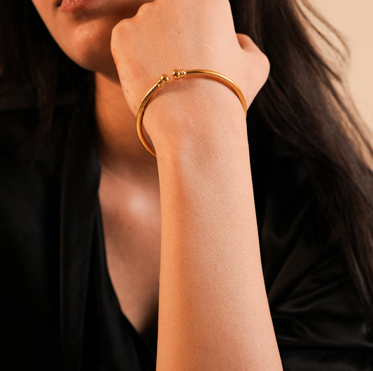 The Solis Frosted Cuff