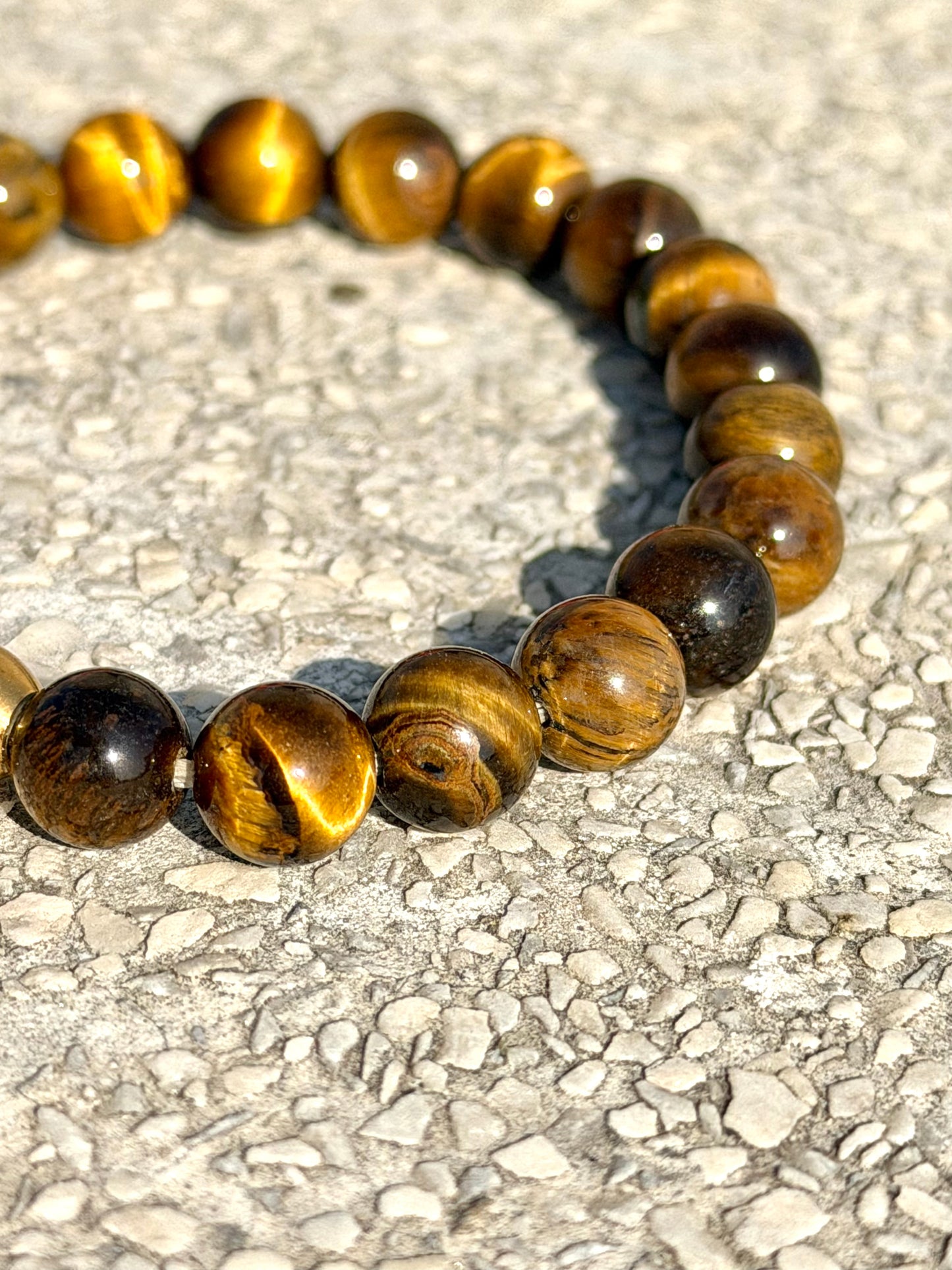 TIGER EYE