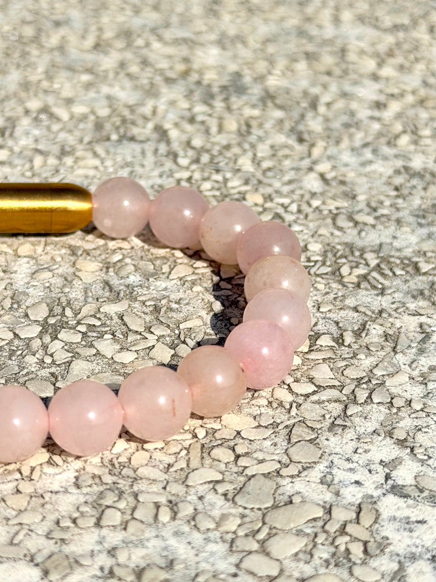 ROSE QUARTES