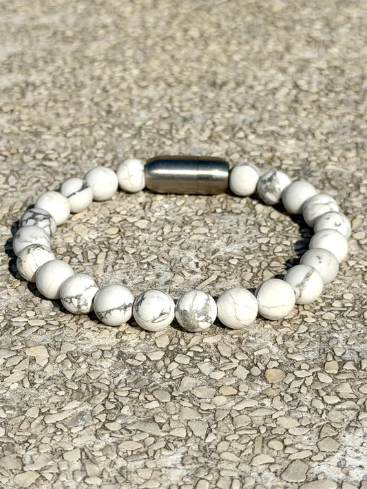 HOWLITE