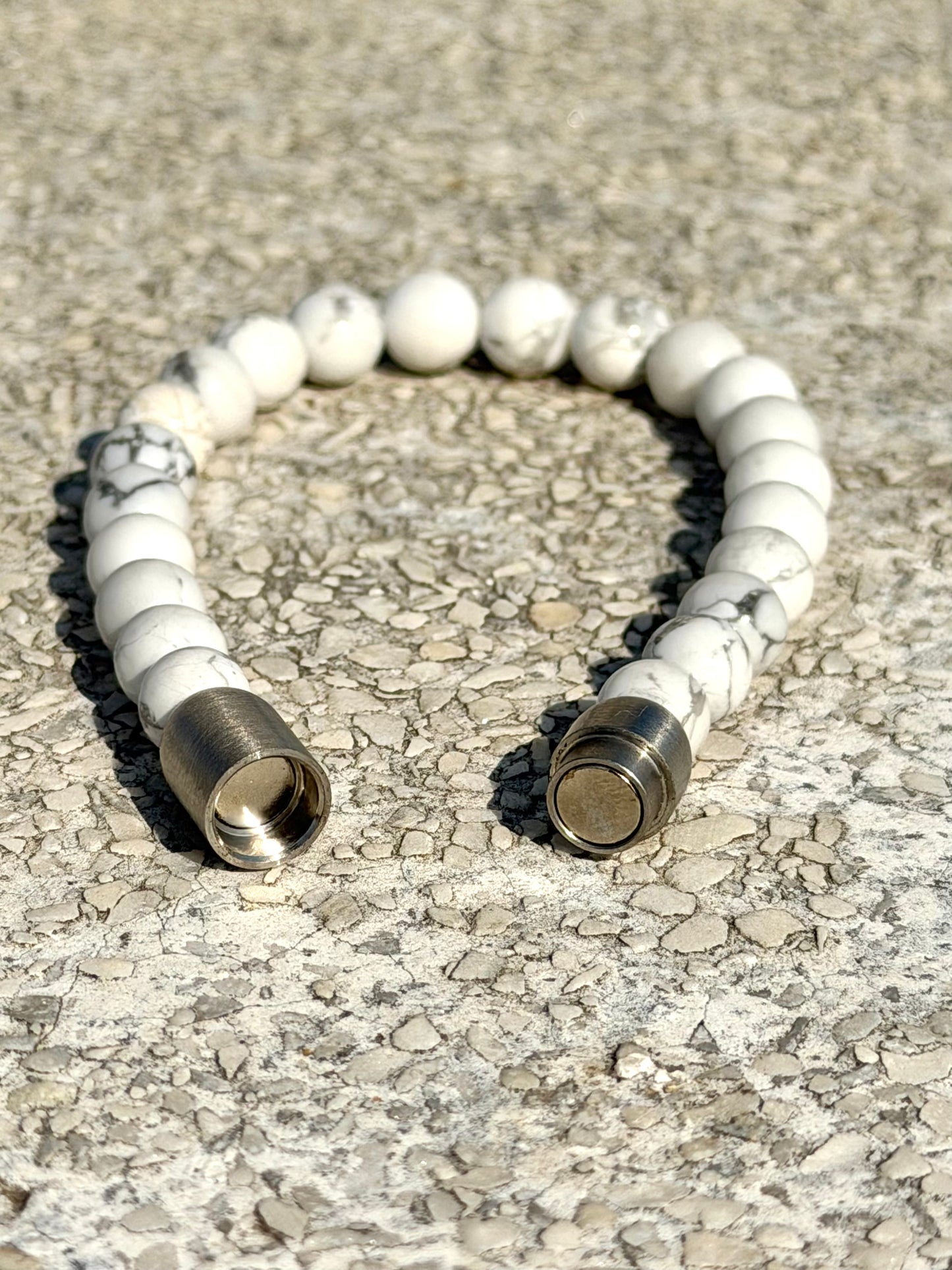 HOWLITE