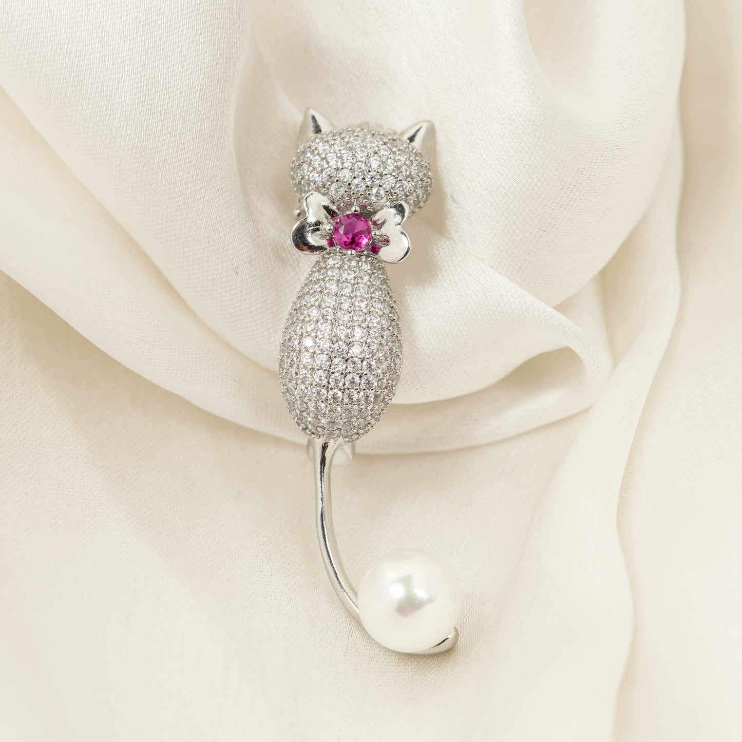 Silver Cat with Pearl Tail Brooch