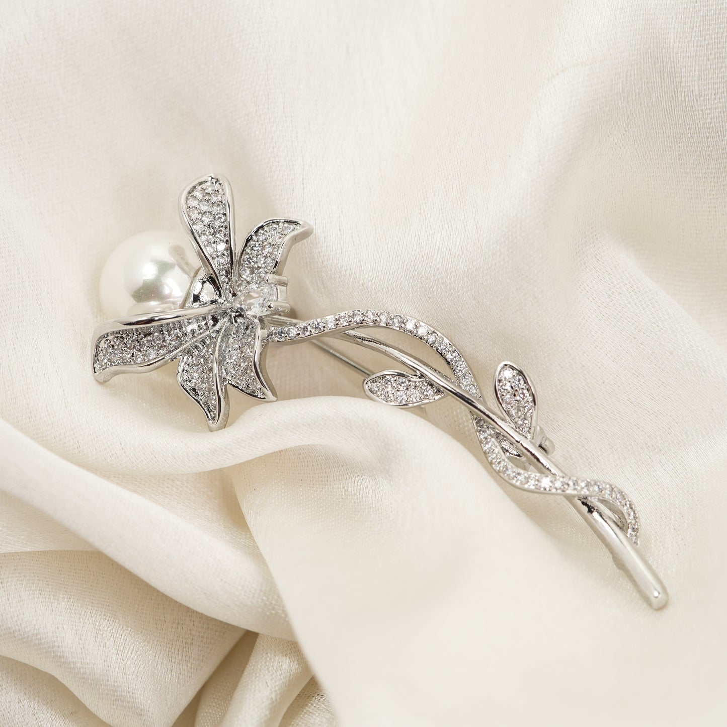 Silver Flower Vine Bar Brooch