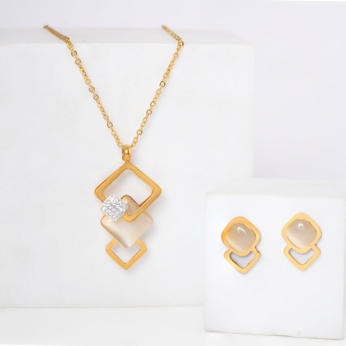 Royal Ivory Jewellery set